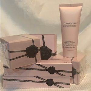 FlowerBomb Gift Set